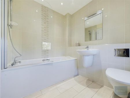 2 bedroom maisonette to rent - Photo 3