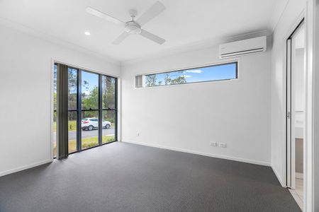 12 Crinum Circuit, Coomera, QLD 4209 - Photo 4