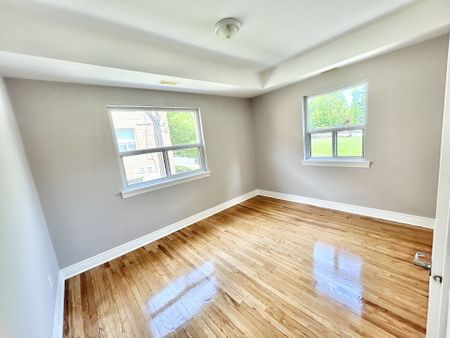 For Lease - 90 Twenty Fifth Street Unit# 2, Toronto, Ontario - Photo 3