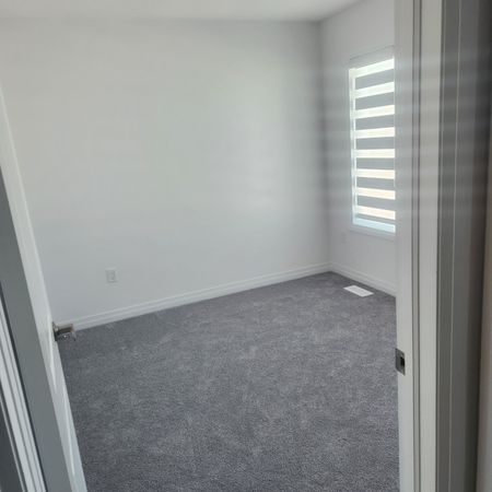 For Lease - 899 Douro Street, Stratford, Ontario - Photo 3