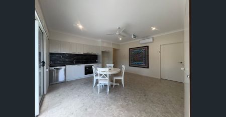 Simple Living - Photo 2