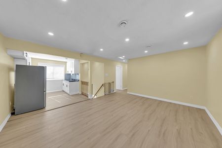 For Lease - 41 Tormore Drive Unit# Main, Richmond Hill, Ontario - Photo 3