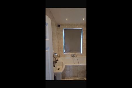 Room in a Shared House, Dollis Hill Lane, NW2 - Photo 5