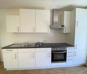 Perfekte Innenstadtwohnung mit drei Zimmern, separater Küche und Ba... - Photo 4