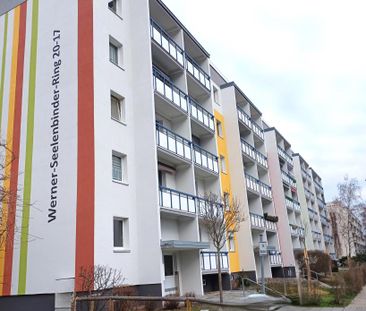 Nur wenige Stufen zu Ihrer neuen Wohnung! Frei ab 01.04.2025! - Foto 1