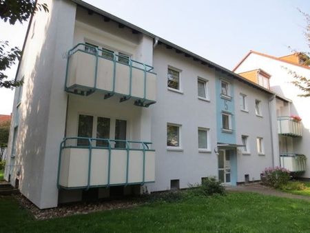 Schnuckelige Wohnung unter'm Dach - mit Einbauküche - Foto 3