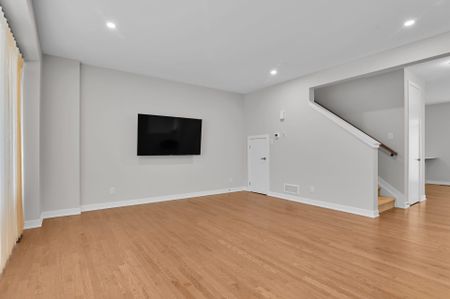 For Lease - 334 Falsetto Street, Orleans - Convent Glen and Area, Ontario - Photo 2