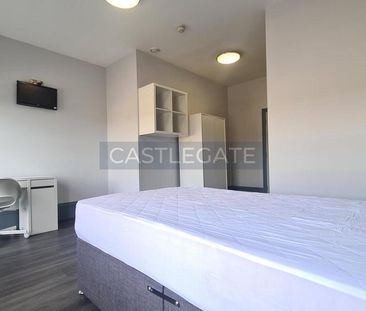 1 bedroom in a flat share to rent - Photo 6