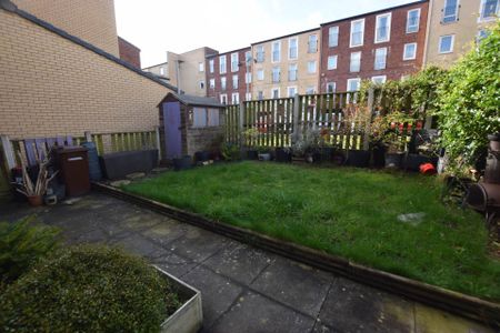 Old Chester Road, Birkenhead - Photo 4