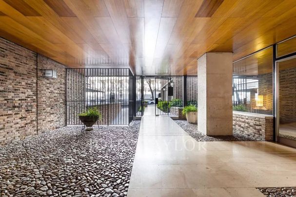 4 bedroom luxury penthouse for rent in Madrid, Spain - Photo 1