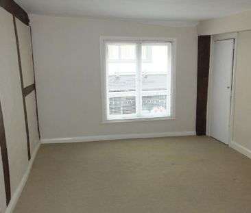 2 bedroom maisonette to rent - Photo 2