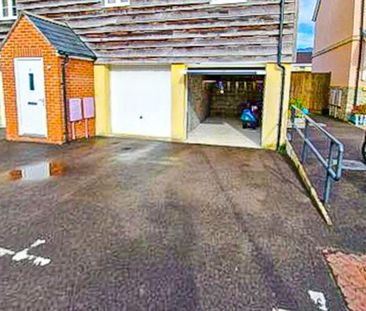 2 bedroom end of terrace house to rent - Photo 5