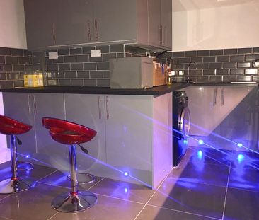 6 Bed Terraced House, Junction Road, RG1 - Photo 4