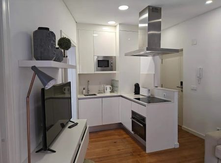 Rua do Salvador, Lisbon, Lisbon 1100-383 - Photo 2