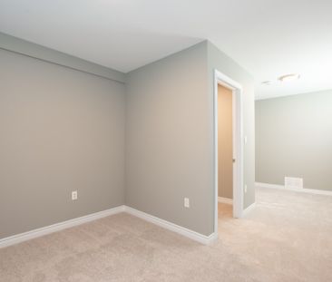 Bright & Spacious Lower Unit for Rent in St Catharines! - Photo 1