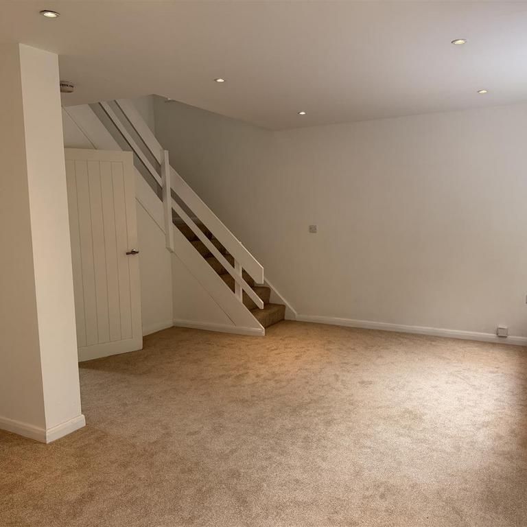 3 bedroom detached house to rent - Photo 1