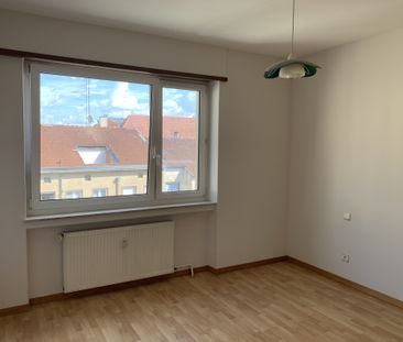 Location Appartement 4 pièces 95m² SARREGUEMINES 57200 - Photo 5