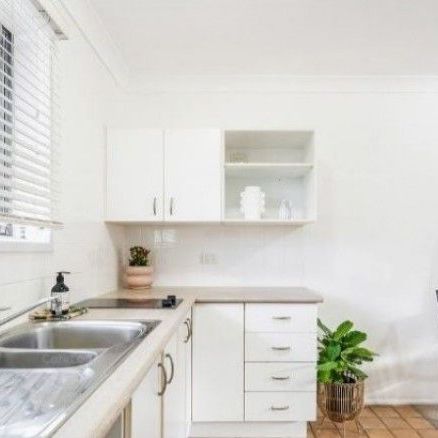 1bed 1bath 1car single level unit in Lutwyche - Photo 1