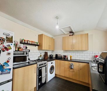 Caerphilly Road, Senghenydd - Photo 6