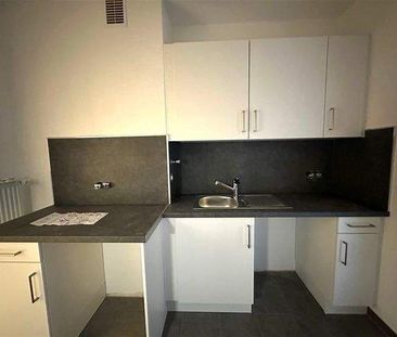 Sanierte 3-Zimmer-Whg. mit Balkon // Herzog-Friedrich-Straße/ Ecke ... - Foto 4