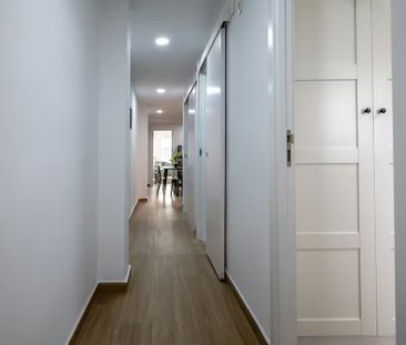 Carrer de Planas, Valencia, Valencian Community 46004 - Photo 2