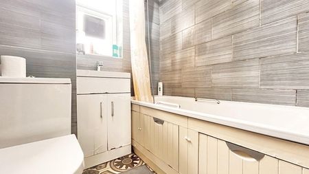 Room in a Shared Flat, Hind Grove, E14 - Photo 5