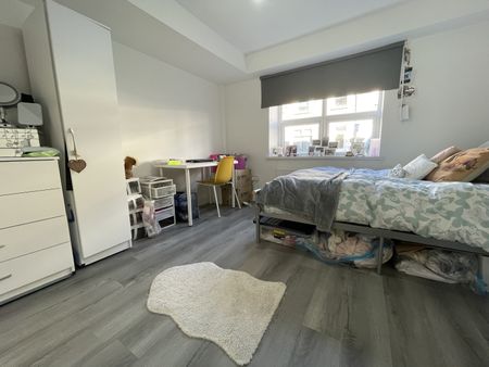 Coburn Street, Cathays - Photo 2