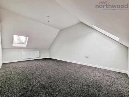 4 bedroom semi-detached house to rent - Photo 3