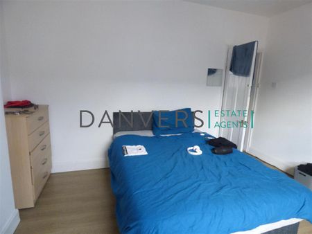 3 bedroom terraced house to rent - Photo 3