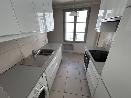 Location Appartement 1 pièce 35m² AIX EN PROVENCE 13100 - Photo 3