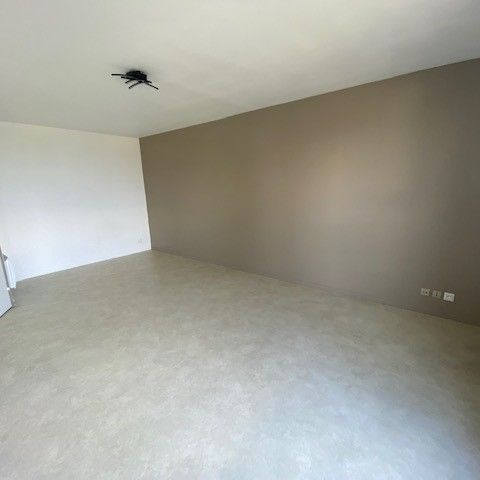 Location Appartement 1 pièce 31m² LE MESNIL ESNARD 76240 - Photo 1