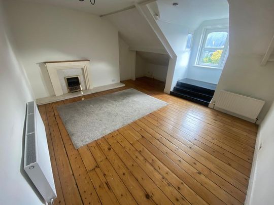 2 bedroom flat to rent - Photo 1