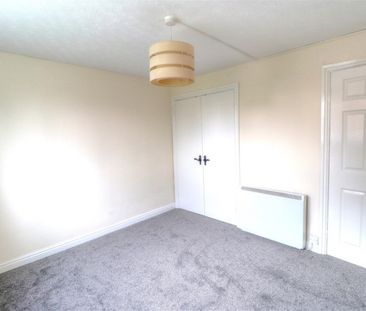 3 BED Flat To rent - Photo 2