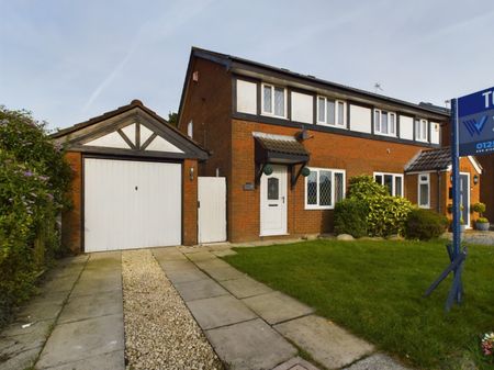 Barbrook Close, Standish, Wigan, Lancashire, WN6 0SX - Photo 4