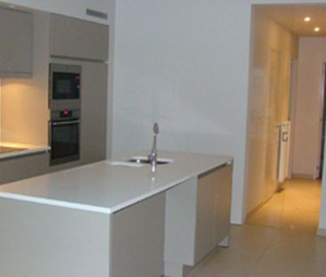 Appartement te huur in Roeselare voor € 800 met 2 slaapkamers - Foto 1