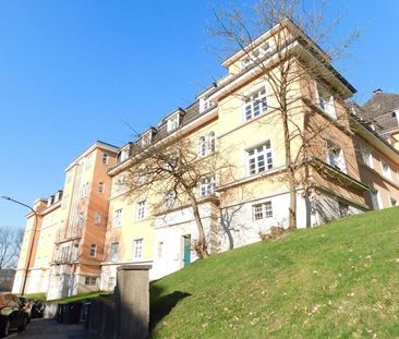 Gemütliche 2-Zi.-Whg. mit kleiner Loggia im Zooviertel- auf Wunsch ... - Photo 1