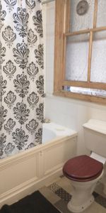 Room in a Shared House, Madrid Rd, SW13 - Photo 3