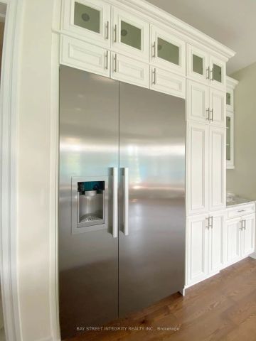 Detached Home For Lease | N9237784 - Photo 3