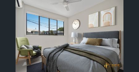 Bright Modern Townhouse in Convenient Locale - Photo 5