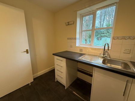 Robertson Drive, St Annes Park - Photo 4