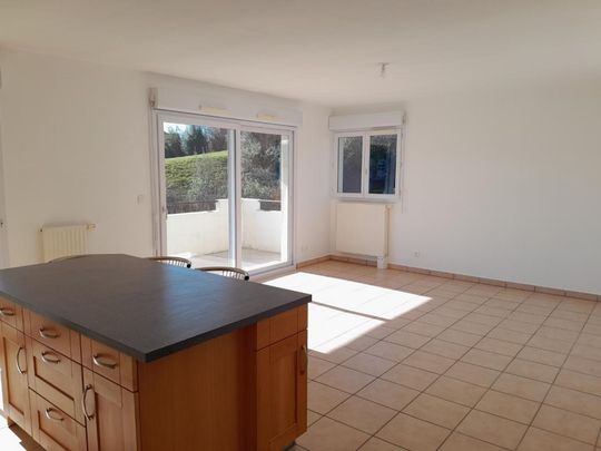Location Appartement 3 pièces 67m² POISY 74330 - Photo 1