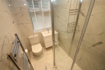 2 bedroom maisonette to rent - Photo 5