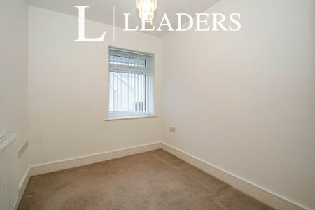 3 bedroom house to rent Adams Close, Poole, Dorset, BH15 - Photo 3