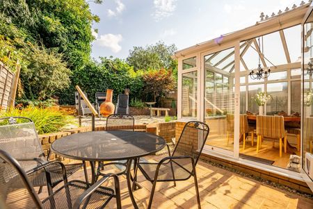 Available unfurnished from 17/04/2026 - Photo 3