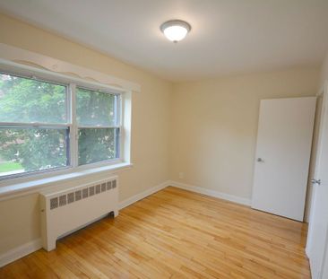 Minutes to Downtown Ottawa and uOttawa! - Photo 6