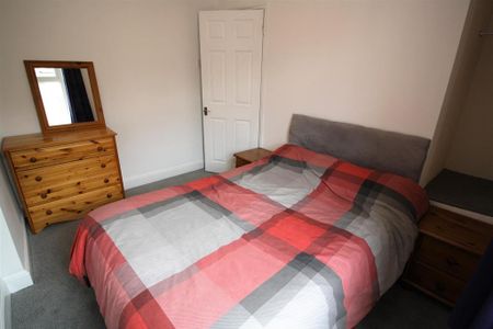 2 bedroom private hall to rent - Photo 4