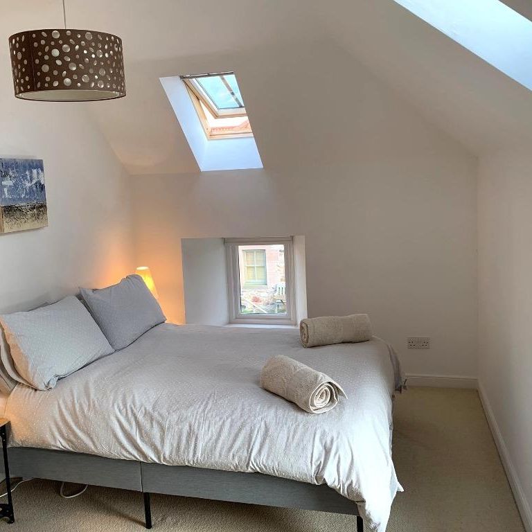 2 bedroom maisonette to rent - Photo 1