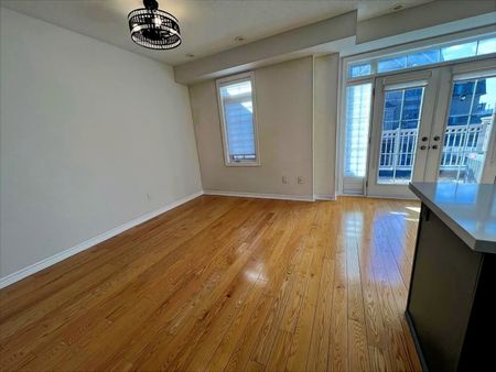 For Lease - 2435 Greenwich Drive Unit# 54, Oakville, Ontario - Photo 3