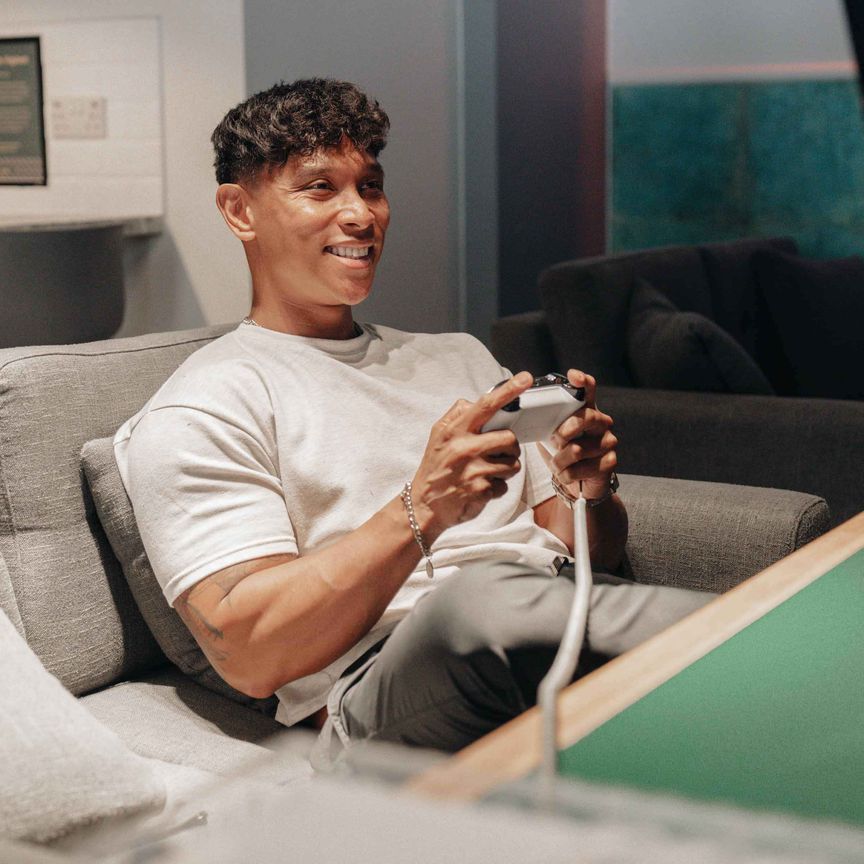 Gold Studio - Photo 1