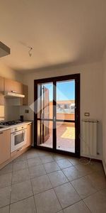 Monolocale in affitto - Photo 4